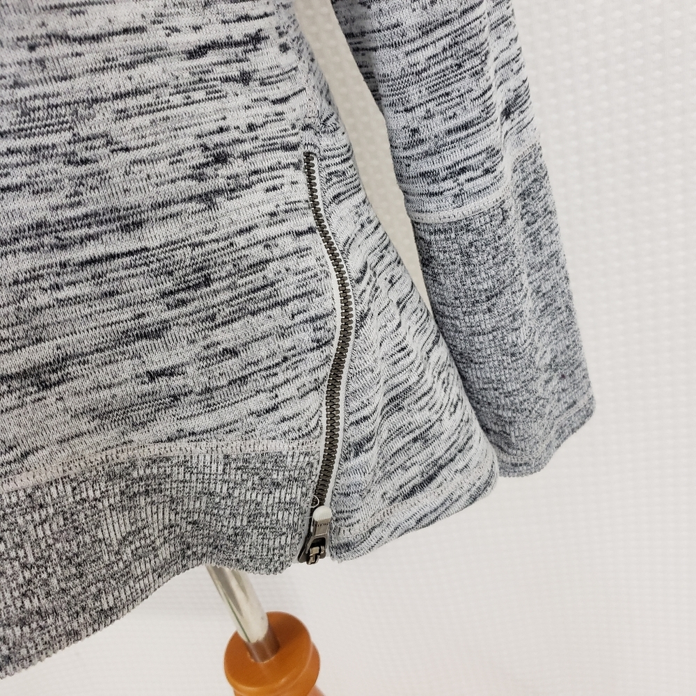 Athleta Sweatshirt Blissful Shark Bite Side Zip Sweatshirt Gray size Medium - Picture 5 of 9